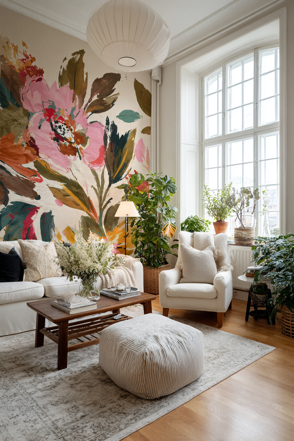 Papier peint panoramique floral aquarelle multicolore avec grand bouquet de fleurs peintes et feuillage sur fond clair