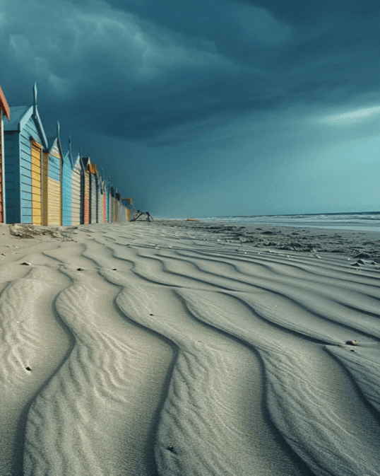 Cabanes de plage en couleurs - Illulart: Papier peint panoramique