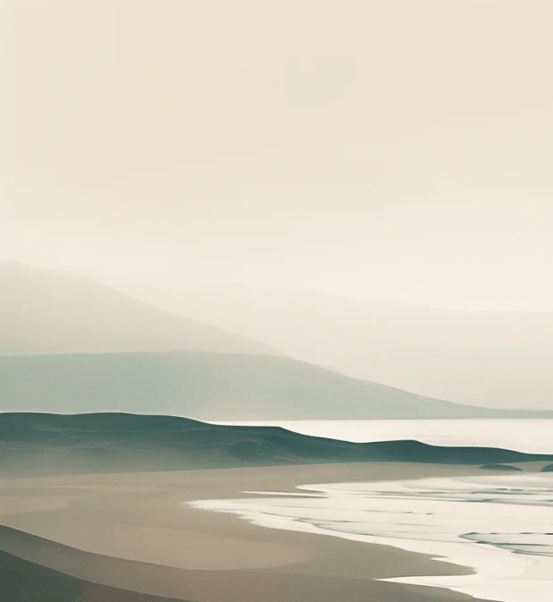 Face à l'Océan – Papier Peint Plage et Montagnes en Brume - Illulart: Papier peint panoramique