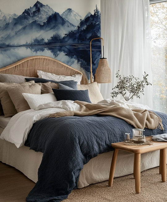 L’harmonie du calme en bleu – Papier peint paysage montagne en reflet - Illulart: Papier peint panoramique